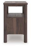 Pamytta Nightstand