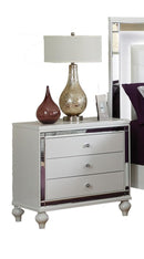 Alonza 3 Drawer Nightstand in White 1845-4