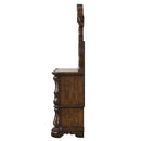 Leovanni Dresser
