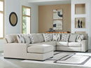 Laurelgrove Sectional with Chaise