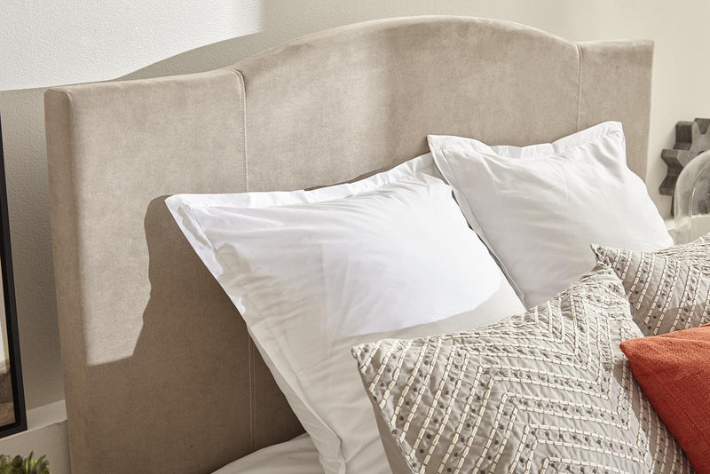 Pulaski ACH All-In-One Queen Channeled Bed in White