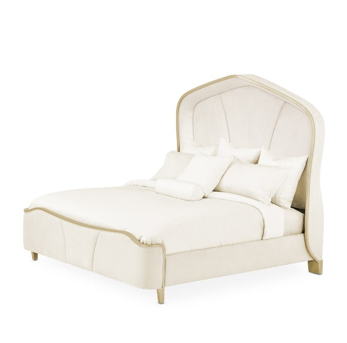 AICO Malibu Crest King Curved Poster Bed in Chardonnay
