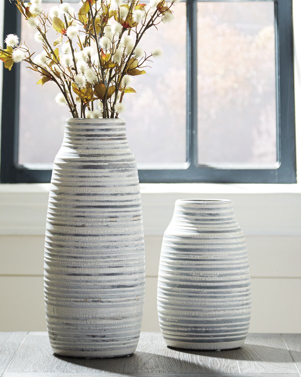 Donaver Vase (Set of 2) image