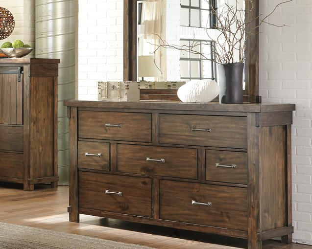 Lakeleigh Dresser and Mirror image