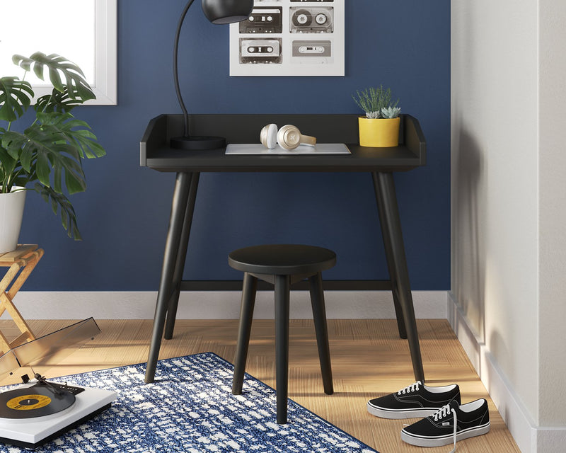 Blariden Desk with Stool image