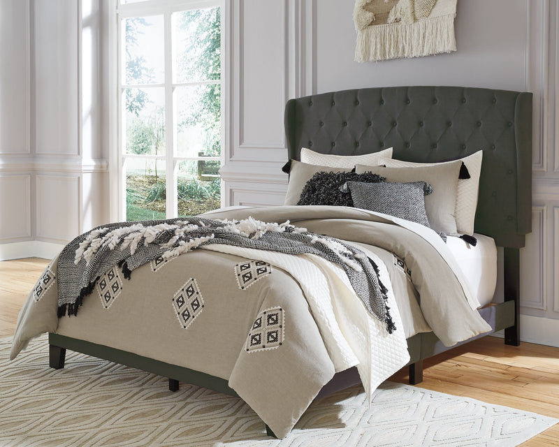 Vintasso Queen Upholstered Bed image