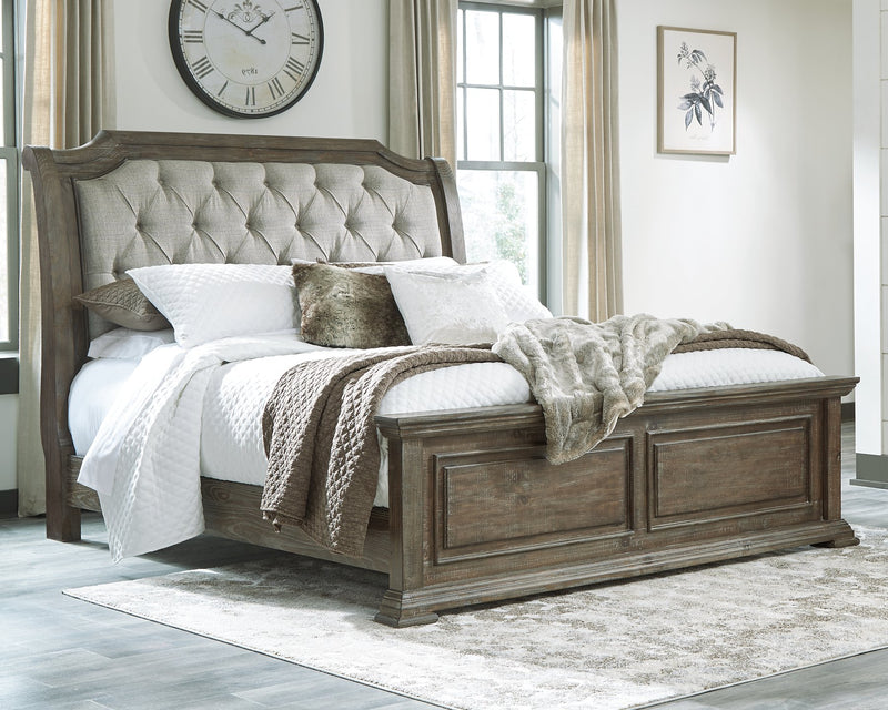 Wyndahl Queen Upholstered Panel Bed image