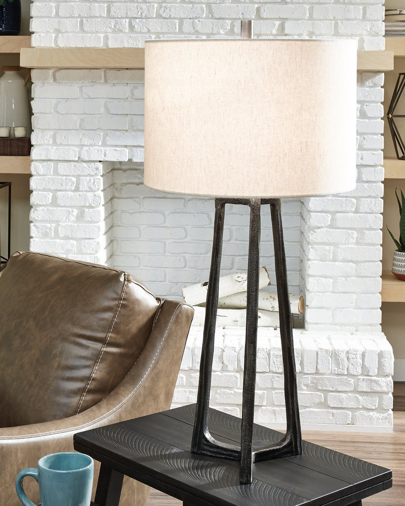Peeta Table Lamp image