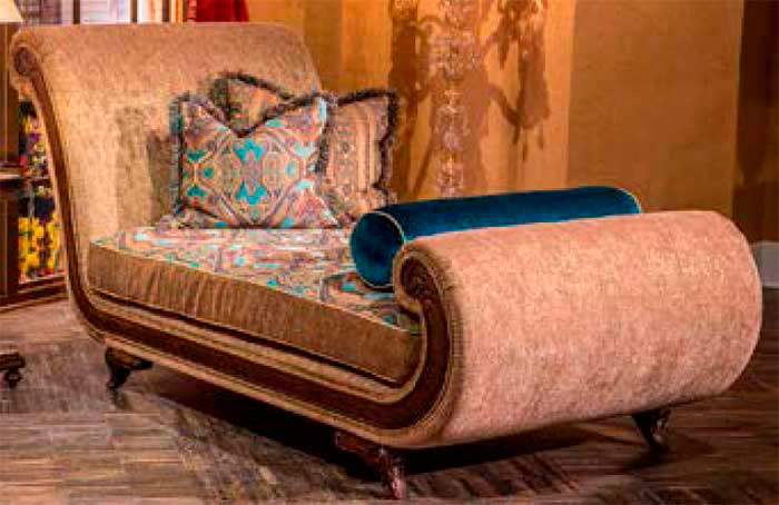 AICO Grand Masterpiece Sleigh Chaise Opt 1 in Royal Sienna 9050845-ANGLD-402 CLOSEOUT image