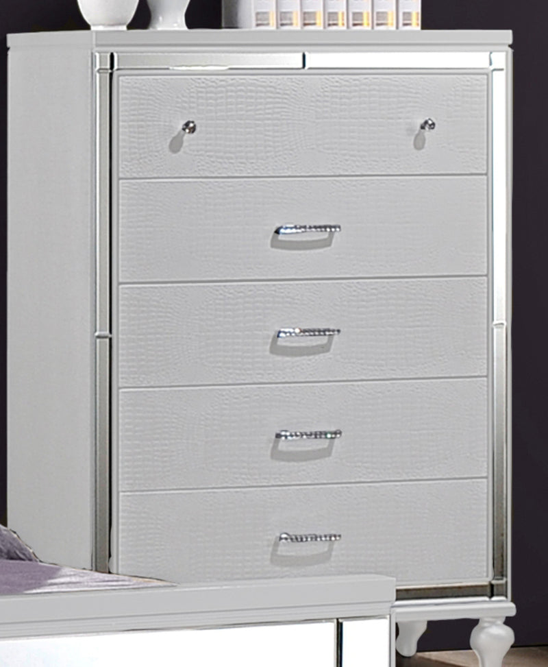 New Classic Furniture Valentino 5 Drawer Chest in White BA9698W-070 image